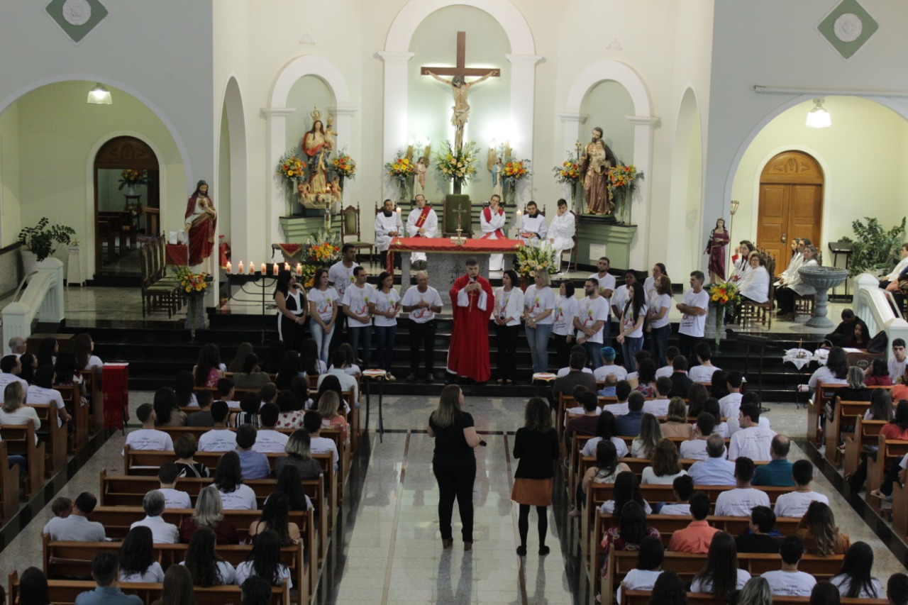 Crisma em Iúna