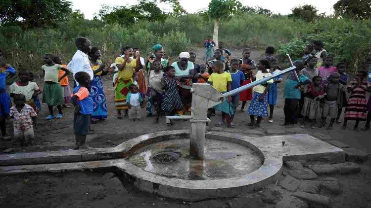 Um poço construído pela Associação na África