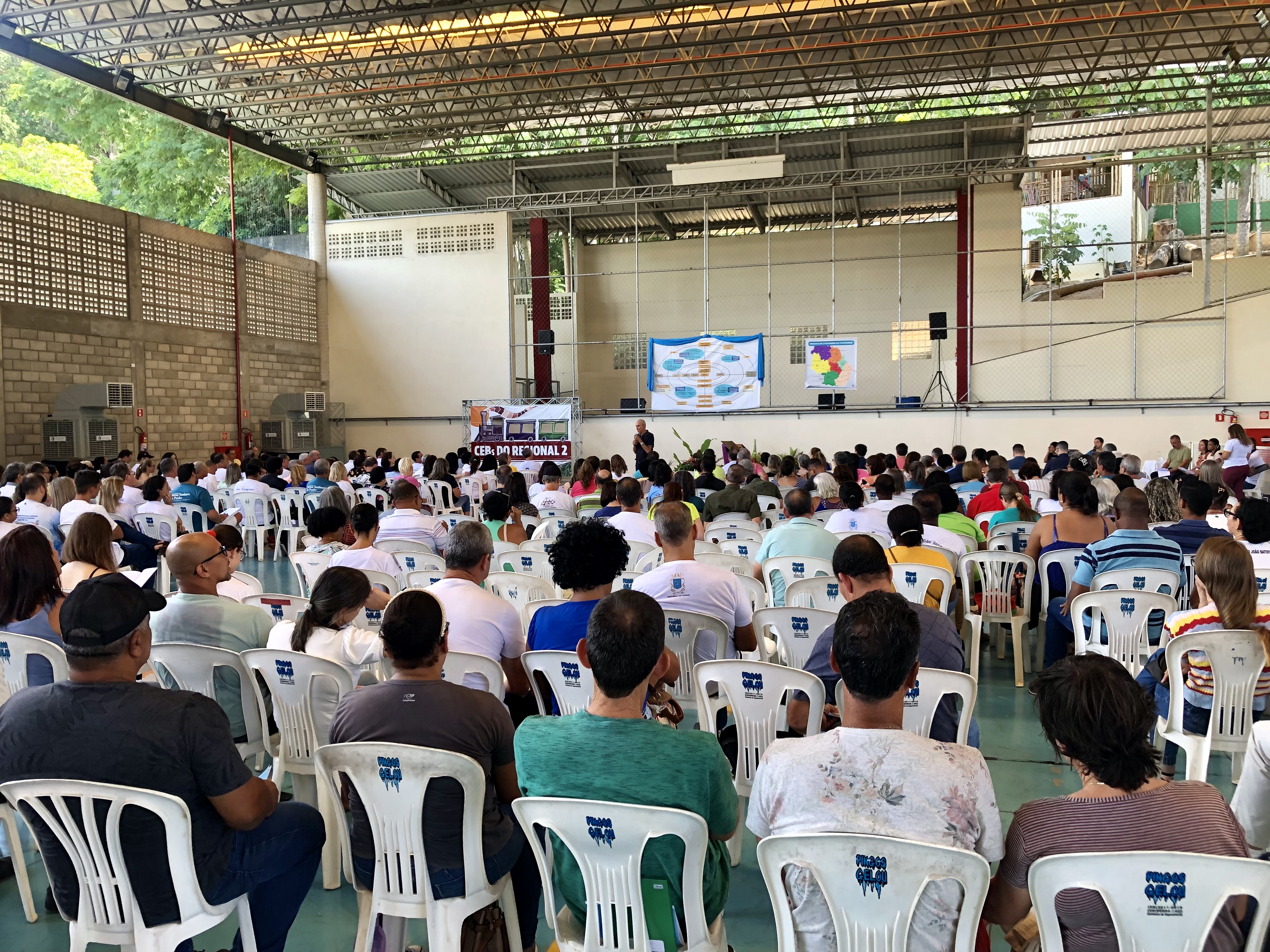 Diocese de Cachoeiro realiza repasse do Calendário Pastoral aos Regionais II e VIII