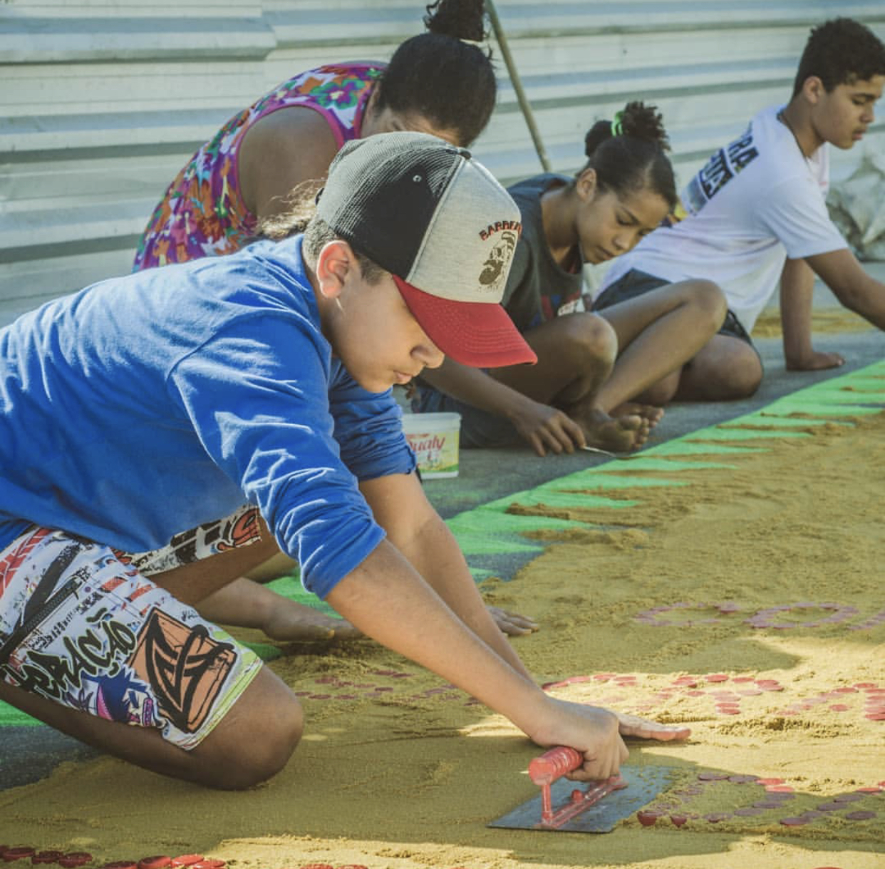 Corpus Christi tem tapetes coloridos no Sul do Espírito Santo; veja