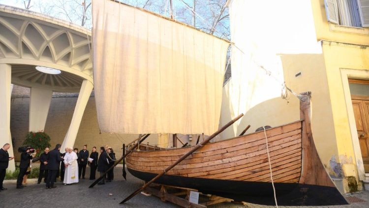 A "Barca de Pedro" aterrissa nos Museus do Vaticano