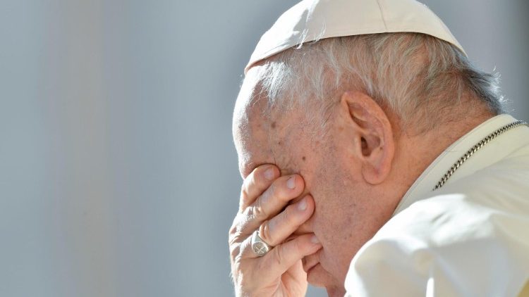 O Santo Padre durante a Audiência Geral desta quarta-feira