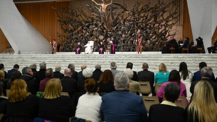 Audiência Geral: o Evangelho está vivo hoje para nós