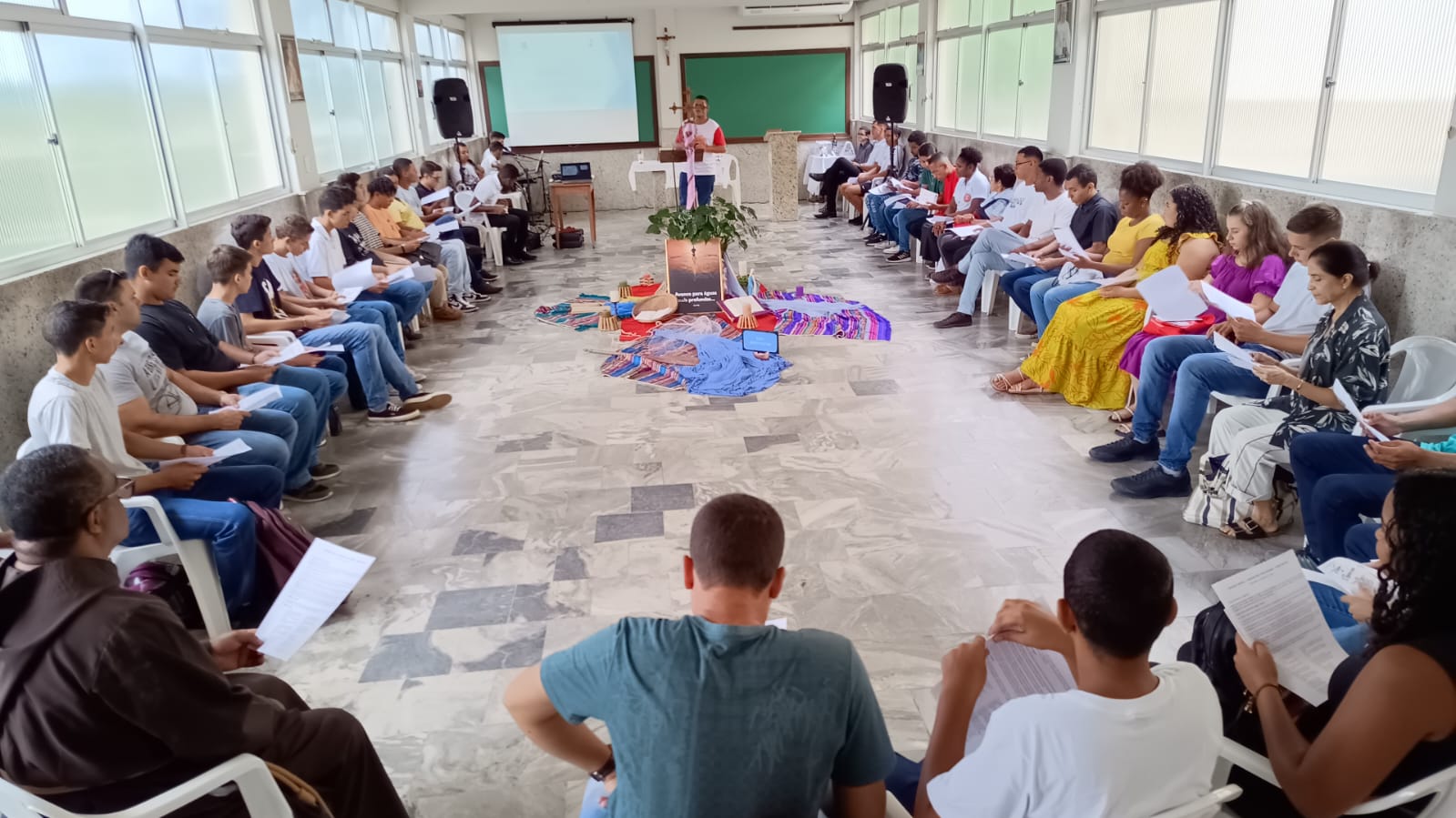 Encontro Vocacional reúne 32 jovens, em Cachoeiro