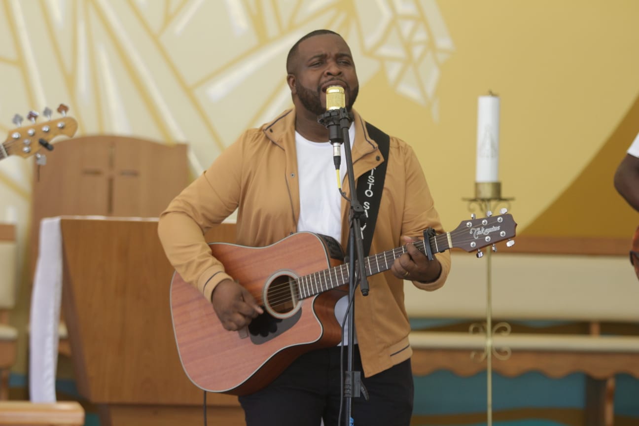 Cantor alegrense participa de Concurso Nacional de Música Católica