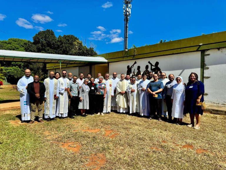 Centro Cultural Missionário e FATEO iniciam nova turma do Curso de Pós-Graduação em Missiologia