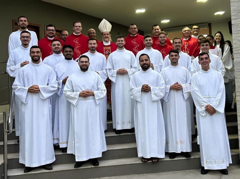 Seminário Maior São João Maria Vianney celebra 37 anos