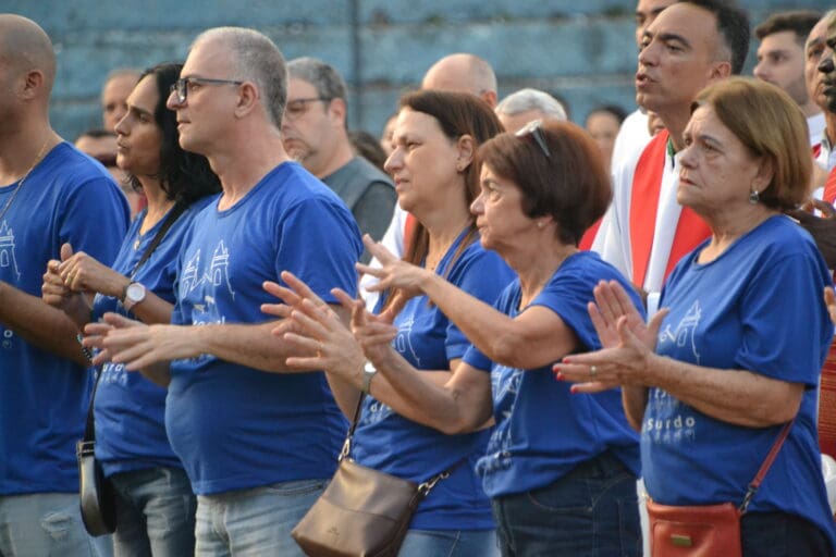 Igreja Católica promove curso gratuito de LIBRAS em Cachoeiro