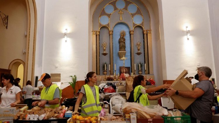 Enchentes na Espanha, a Caritas ao lado das comunidades atingida