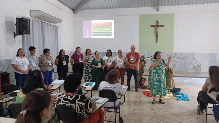 Diocese de Cachoeiro promove formação aos catequistas da IVC