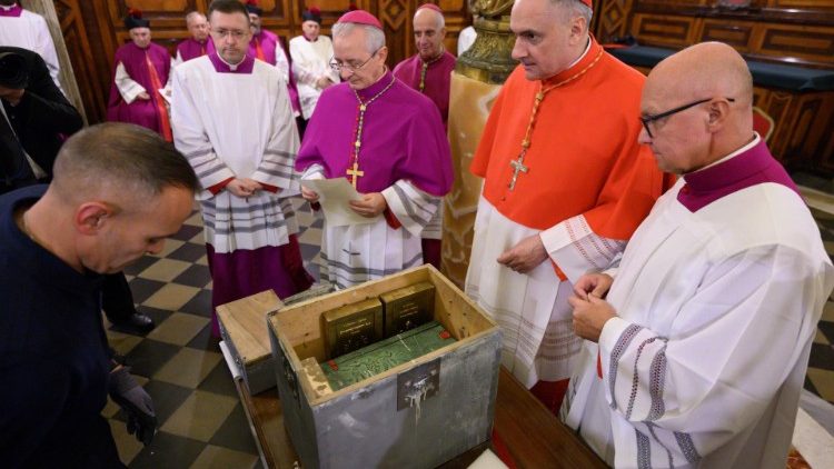 Rito da Recognitio na Basílica de São Pedro