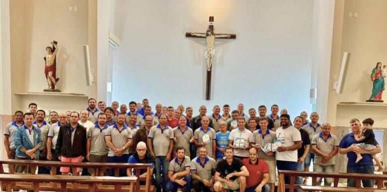 PLC conclui entrega do Diretório Diocesano com impacto em 19 paróquias