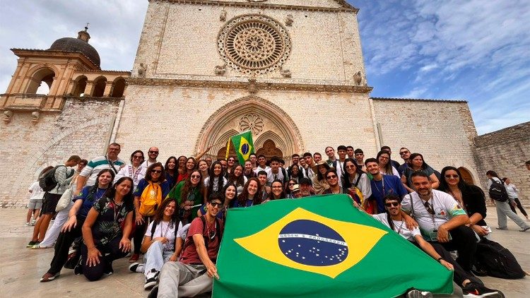 Jovens em Assis