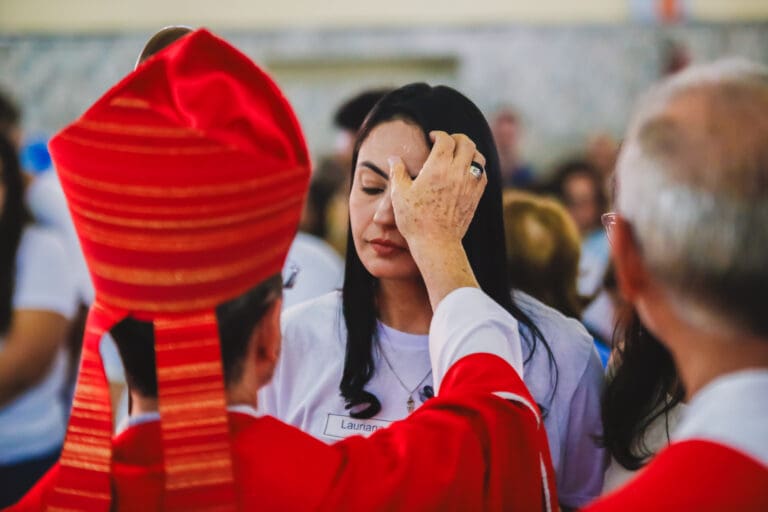 Diocese celebra três Crismas no fim de semana