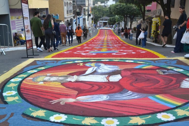 Comissão de Cultura aprova projeto que reconhece Festa de Corpus Christi de Castelo como Patrimônio Cultural do Brasil