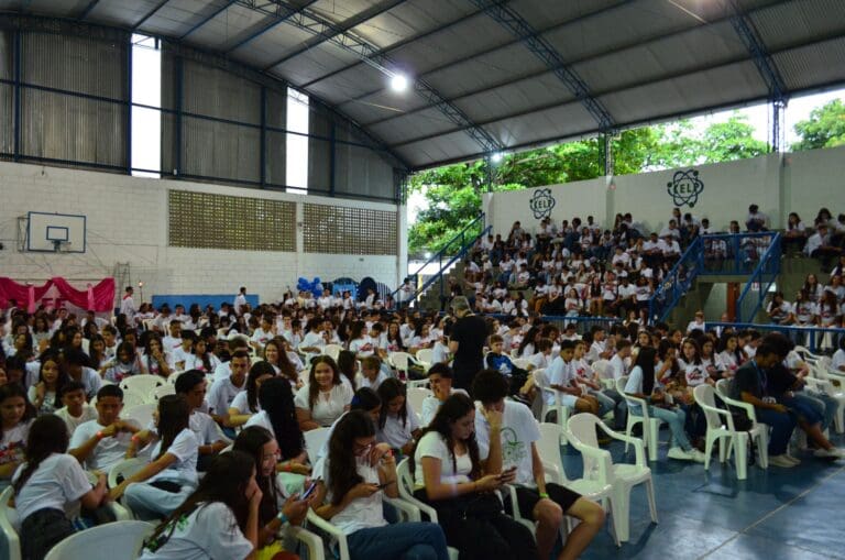 Emanuel Fest 2025 se aproxima e restam poucas vagas para o grande encontro da juventude católica em Cachoeiro