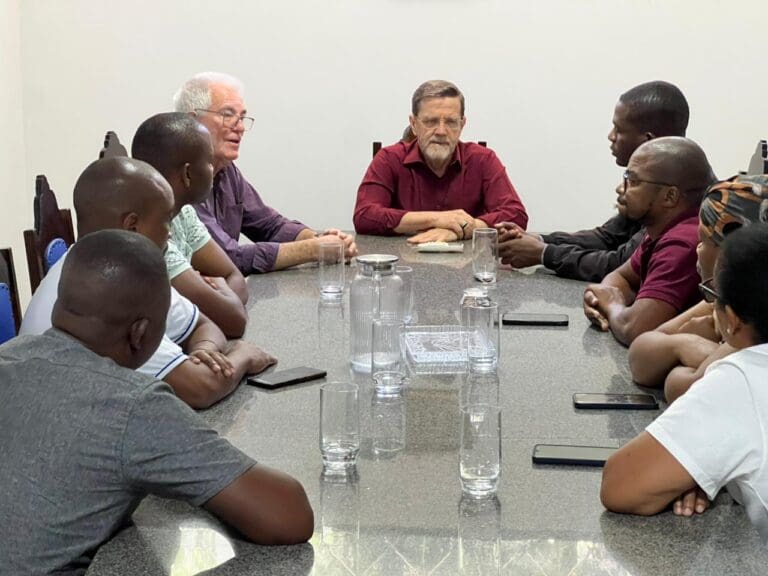 Diocese acolhe professores moçambicanos para avaliação de intercâmbio que fortalece educação do campo