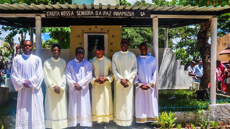 Seis seminaristas da Beira foram instituídos Leitores