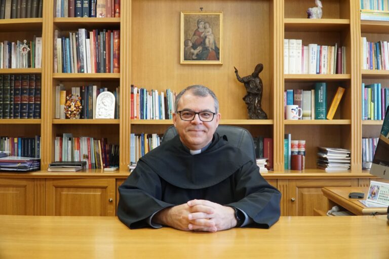 Prior Geral dos Agostinianos Recoletos realiza visita de renovação à Diocese de Cachoeiro